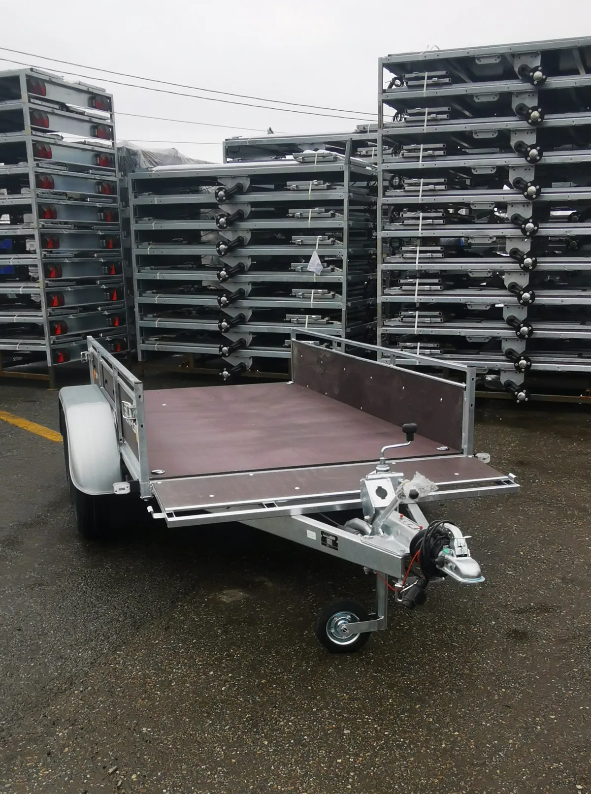 Remorcă VESTA CARGO, 1300 kg/ 1750 kg- 250*135*40 cm ! — VESTA (imagine 4)