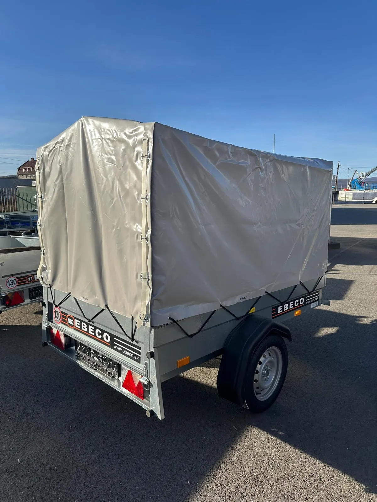 Remorca EBECO NB2, CU Sistem Franare 750 Kg/ 200*122*120 mm