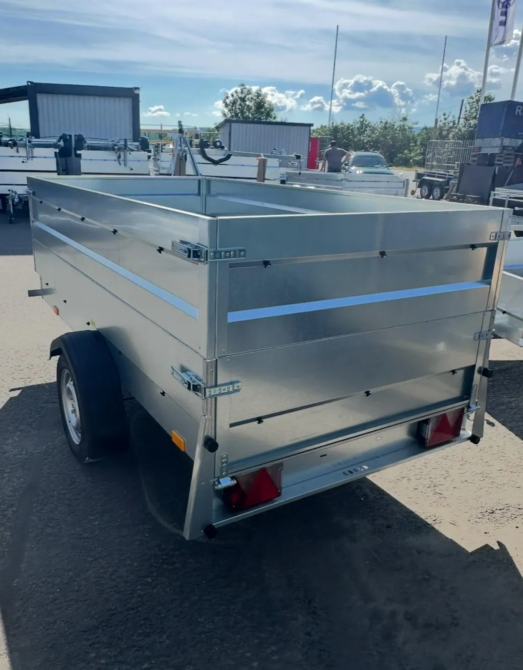 REMORCA ALPHA 200-N2, 750 kg