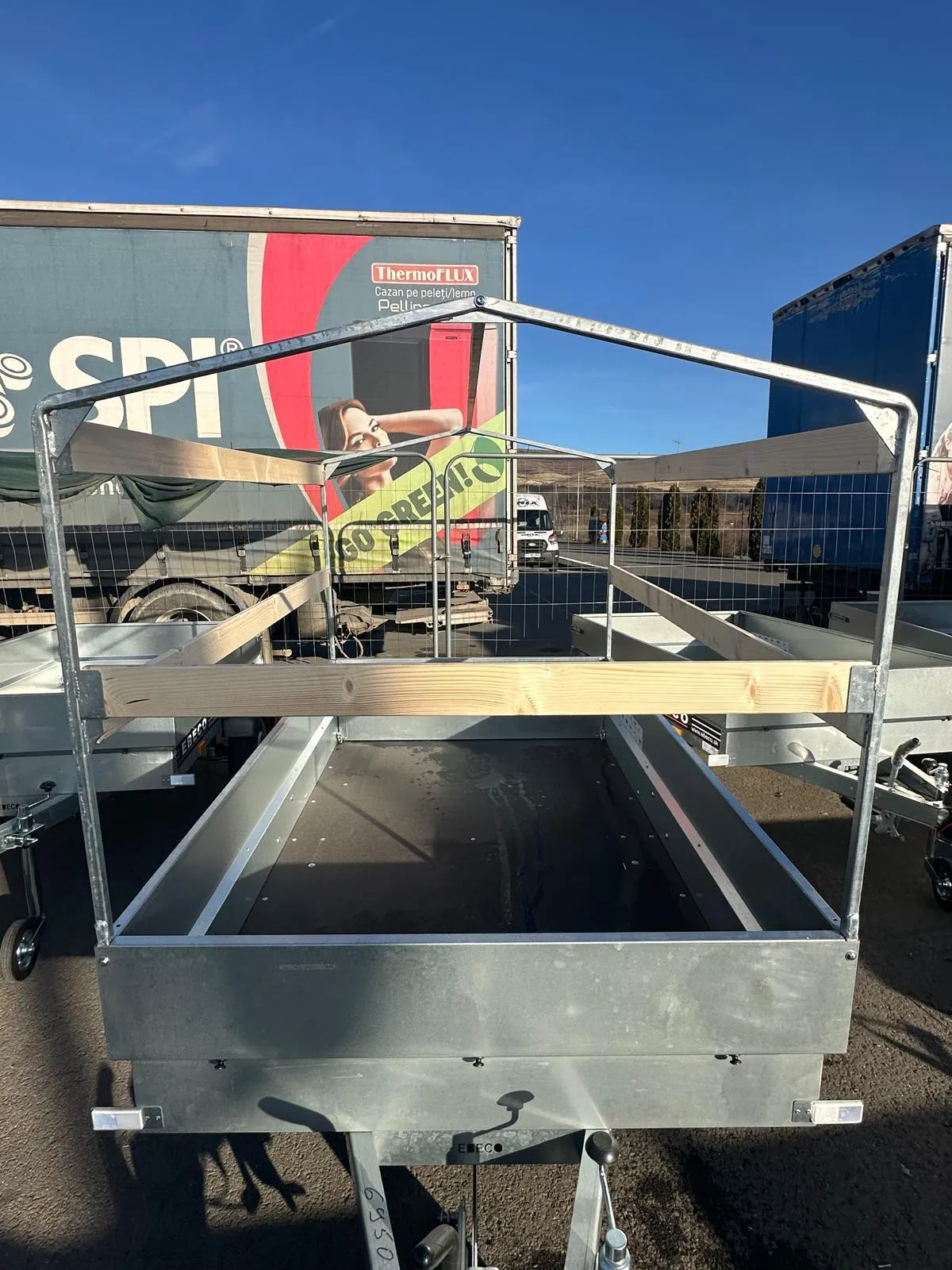 Remorca EBECO NB2, CU Sistem Franare 750 Kg/ 200*122*120 mm